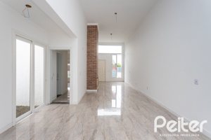 Casa em Condomínio à venda com 90m², 3 dormitórios, 1 suíte, 2 vagas, no bairro Aberta dos Morros em Porto Alegre