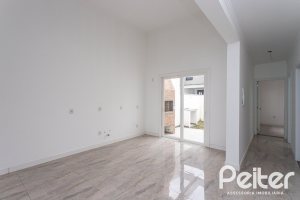 Casa em Condomínio à venda com 90m², 3 dormitórios, 1 suíte, 2 vagas, no bairro Aberta dos Morros em Porto Alegre