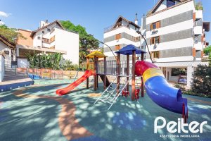 Apartamento à venda com 129m², 4 dormitórios, 1 suíte, 2 vagas, no bairro Ipanema em Porto Alegre