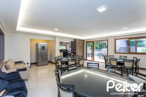 Apartamento à venda com 129m², 4 dormitórios, 1 suíte, 2 vagas, no bairro Ipanema em Porto Alegre