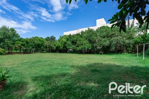 Apartamento à venda com 129m², 4 dormitórios, 1 suíte, 2 vagas, no bairro Ipanema em Porto Alegre