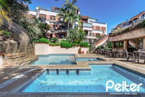 Apartamento à venda com 129m², 4 dormitórios, 1 suíte, 2 vagas, no bairro Ipanema em Porto Alegre