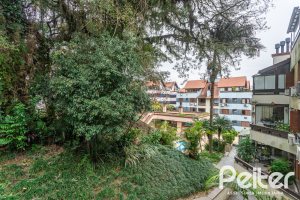 Apartamento à venda com 129m², 4 dormitórios, 1 suíte, 2 vagas, no bairro Ipanema em Porto Alegre