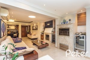 Apartamento à venda com 129m², 4 dormitórios, 1 suíte, 2 vagas, no bairro Ipanema em Porto Alegre