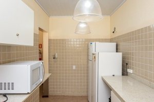 Apartamento à venda com 72m², 2 dormitórios, 1 suíte, 1 vaga, no bairro Cristal em Porto Alegre