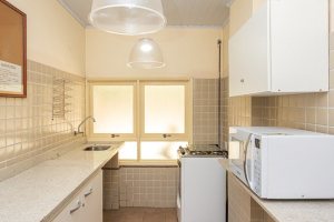 Apartamento à venda com 72m², 2 dormitórios, 1 suíte, 1 vaga, no bairro Cristal em Porto Alegre