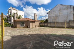 Apartamento à venda com 72m², 2 dormitórios, 1 suíte, 1 vaga, no bairro Cristal em Porto Alegre