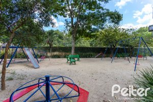 Apartamento à venda com 72m², 2 dormitórios, 1 suíte, 1 vaga, no bairro Cristal em Porto Alegre