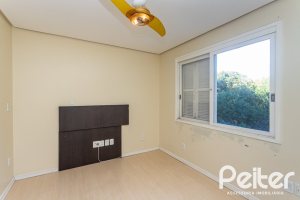 Apartamento à venda com 72m², 2 dormitórios, 1 suíte, 1 vaga, no bairro Cristal em Porto Alegre