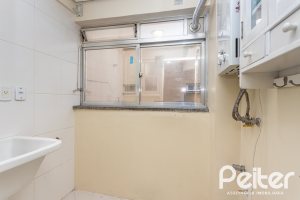 Apartamento à venda com 72m², 2 dormitórios, 1 suíte, 1 vaga, no bairro Cristal em Porto Alegre