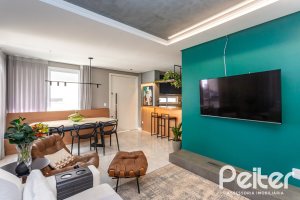 Casa em Condomínio à venda com 154m², 3 dormitórios, 3 suítes, 2 vagas, no bairro Vila Assunção em Porto Alegre