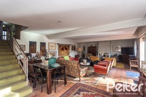 Casa em Condomínio à venda com 323m², 5 dormitórios, 1 suíte, 4 vagas, no bairro Tristeza em Porto Alegre