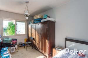 Casa em Condomínio à venda com 323m², 5 dormitórios, 1 suíte, 4 vagas, no bairro Tristeza em Porto Alegre