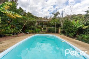Casa à venda com 338m², 4 dormitórios, 1 suíte, 2 vagas, no bairro Vila Conceição em Porto Alegre