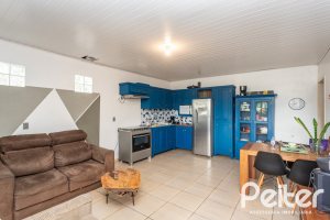 Casa à venda com 338m², 4 dormitórios, 1 suíte, 2 vagas, no bairro Vila Conceição em Porto Alegre