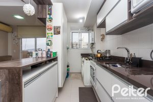 Apartamento à venda com 67m², 3 dormitórios, 1 suíte, 2 vagas, no bairro Tristeza em PORTO ALEGRE