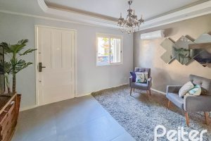 Casa em Condomínio à venda com 117m², 3 dormitórios, 1 suíte, 2 vagas, no bairro Vila Nova em PORTO ALEGRE