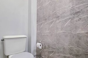 Casa em Condomínio à venda com 117m², 3 dormitórios, 1 suíte, 2 vagas, no bairro Vila Nova em PORTO ALEGRE
