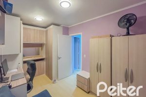 Casa em Condomínio à venda com 117m², 3 dormitórios, 1 suíte, 2 vagas, no bairro Vila Nova em PORTO ALEGRE