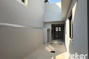 Casa em Condomínio à venda com 95m², 3 dormitórios, 1 suíte, 1 vaga, no bairro Hípica em Porto Alegre