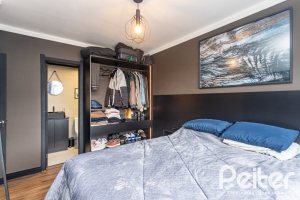 Apartamento à venda com 65m², 2 dormitórios, 1 suíte, 1 vaga, no bairro Cristal em PORTO ALEGRE
