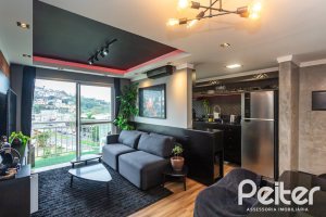 Apartamento à venda com 65m², 2 dormitórios, 1 suíte, 1 vaga, no bairro Cristal em PORTO ALEGRE