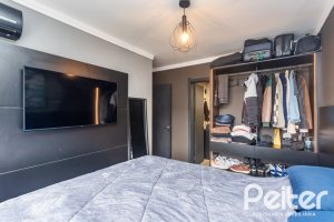 Apartamento à venda com 65m², 2 dormitórios, 1 suíte, 1 vaga, no bairro Cristal em PORTO ALEGRE