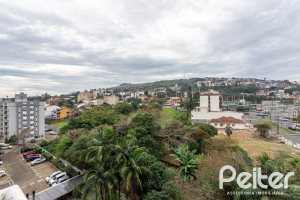 Apartamento à venda com 65m², 2 dormitórios, 1 suíte, 1 vaga, no bairro Cristal em PORTO ALEGRE