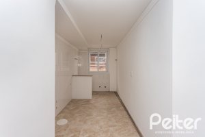 Cobertura à venda com 144m², 3 dormitórios, 1 suíte, 2 vagas, no bairro Menino Deus em Porto Alegre