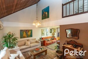 Casa em Condomínio à venda com 250m², 3 dormitórios, 1 suíte, 2 vagas, no bairro Ipanema em Porto Alegre