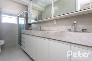 Casa em Condomínio à venda com 250m², 3 dormitórios, 1 suíte, 2 vagas, no bairro Ipanema em Porto Alegre
