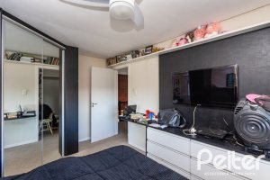 Casa em Condomínio à venda com 250m², 3 dormitórios, 1 suíte, 2 vagas, no bairro Ipanema em Porto Alegre