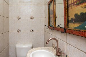 Casa em Condomínio à venda com 250m², 3 dormitórios, 1 suíte, 2 vagas, no bairro Ipanema em Porto Alegre
