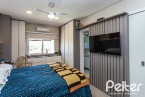 Casa em Condomínio à venda com 250m², 3 dormitórios, 1 suíte, 2 vagas, no bairro Ipanema em Porto Alegre
