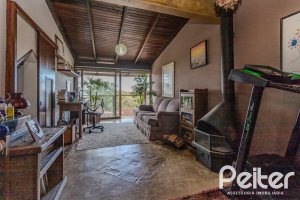 Casa em Condomínio à venda com 250m², 3 dormitórios, 1 suíte, 2 vagas, no bairro Ipanema em Porto Alegre