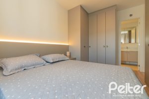 Apartamento à venda com 82m², 3 dormitórios, 1 suíte, 2 vagas, no bairro Tristeza em Porto Alegre