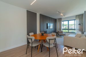Apartamento à venda com 82m², 3 dormitórios, 1 suíte, 2 vagas, no bairro Tristeza em Porto Alegre