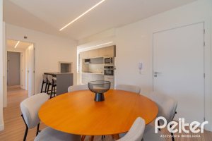 Apartamento à venda com 82m², 3 dormitórios, 1 suíte, 2 vagas, no bairro Tristeza em Porto Alegre