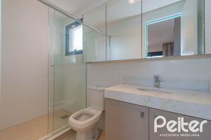 Apartamento à venda com 82m², 3 dormitórios, 1 suíte, 2 vagas, no bairro Tristeza em Porto Alegre