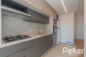 Apartamento à venda com 82m², 3 dormitórios, 1 suíte, 2 vagas, no bairro Tristeza em Porto Alegre