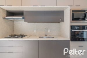 Apartamento à venda com 82m², 3 dormitórios, 1 suíte, 2 vagas, no bairro Tristeza em Porto Alegre