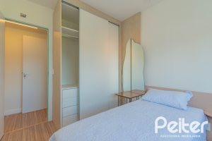 Apartamento à venda com 82m², 3 dormitórios, 1 suíte, 2 vagas, no bairro Tristeza em Porto Alegre