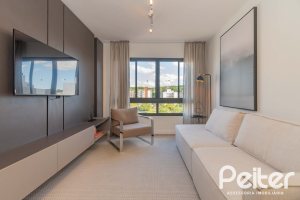 Apartamento à venda com 82m², 3 dormitórios, 1 suíte, 2 vagas, no bairro Tristeza em Porto Alegre