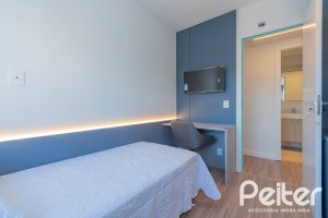 Apartamento à venda com 82m², 3 dormitórios, 1 suíte, 2 vagas, no bairro Tristeza em Porto Alegre