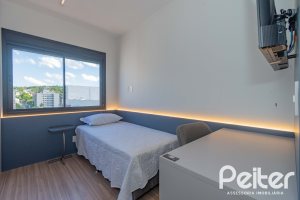 Apartamento à venda com 82m², 3 dormitórios, 1 suíte, 2 vagas, no bairro Tristeza em Porto Alegre