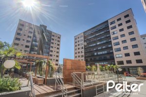 Apartamento à venda com 82m², 3 dormitórios, 1 suíte, 2 vagas, no bairro Tristeza em Porto Alegre