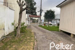 Terreno à venda com 572m², no bairro Vila Nova em Porto Alegre