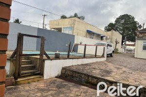 Terreno à venda com 572m², no bairro Vila Nova em Porto Alegre