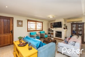 Casa em Condomínio à venda com 257m², 4 dormitórios, 4 suítes, 3 vagas, no bairro Tristeza em Porto Alegre