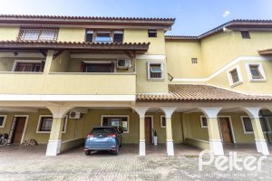Casa em Condomínio à venda com 257m², 4 dormitórios, 4 suítes, 3 vagas, no bairro Tristeza em Porto Alegre
